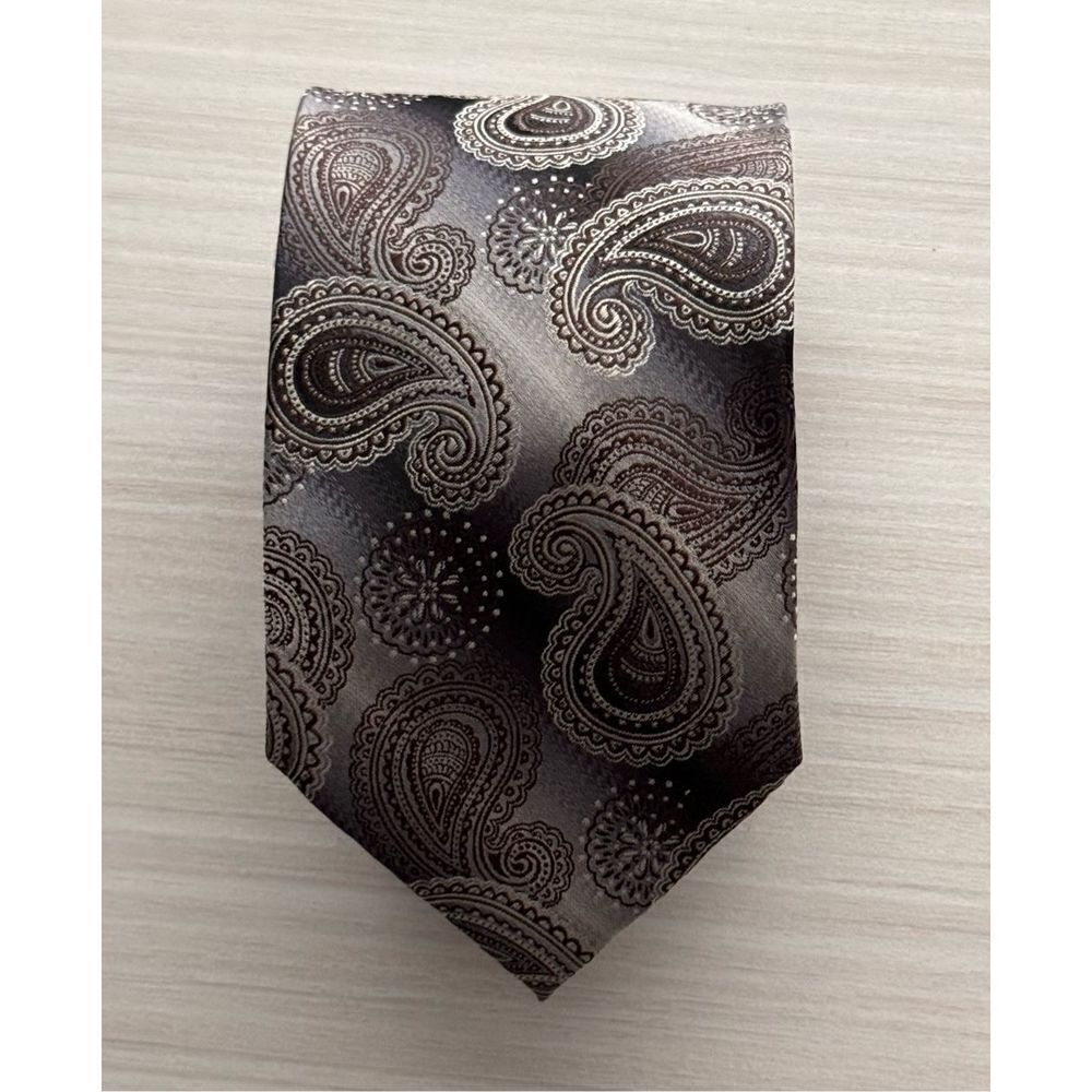 Covington Polyester Paisley Tie